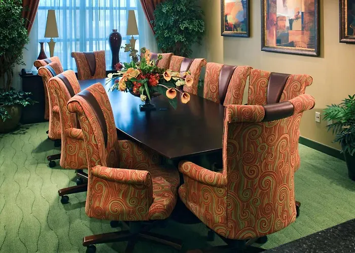 Embassy East And Riverfront Conference Center Hotel
