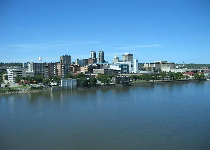 Hotel Embassy East And Riverfront Conference Center Peoria