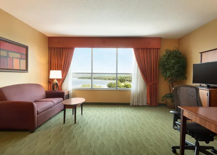 Hotel Embassy East And Riverfront Conference Center Peoria
