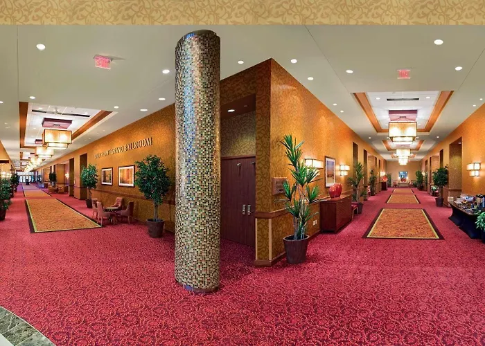 Embassy East And Riverfront Conference Center