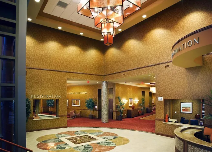 Embassy East And Riverfront Conference Center 4*