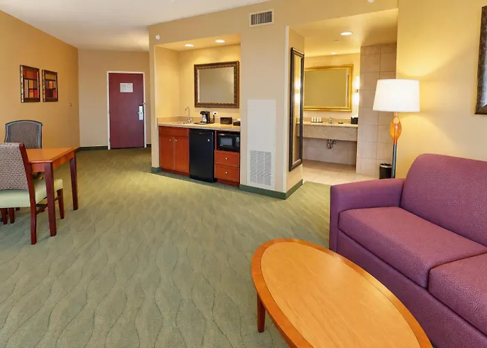 Hotel Embassy East And Riverfront Conference Center Peoria