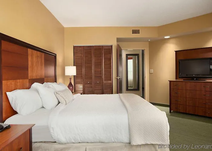 Hotel Embassy East And Riverfront Conference Center Peoria